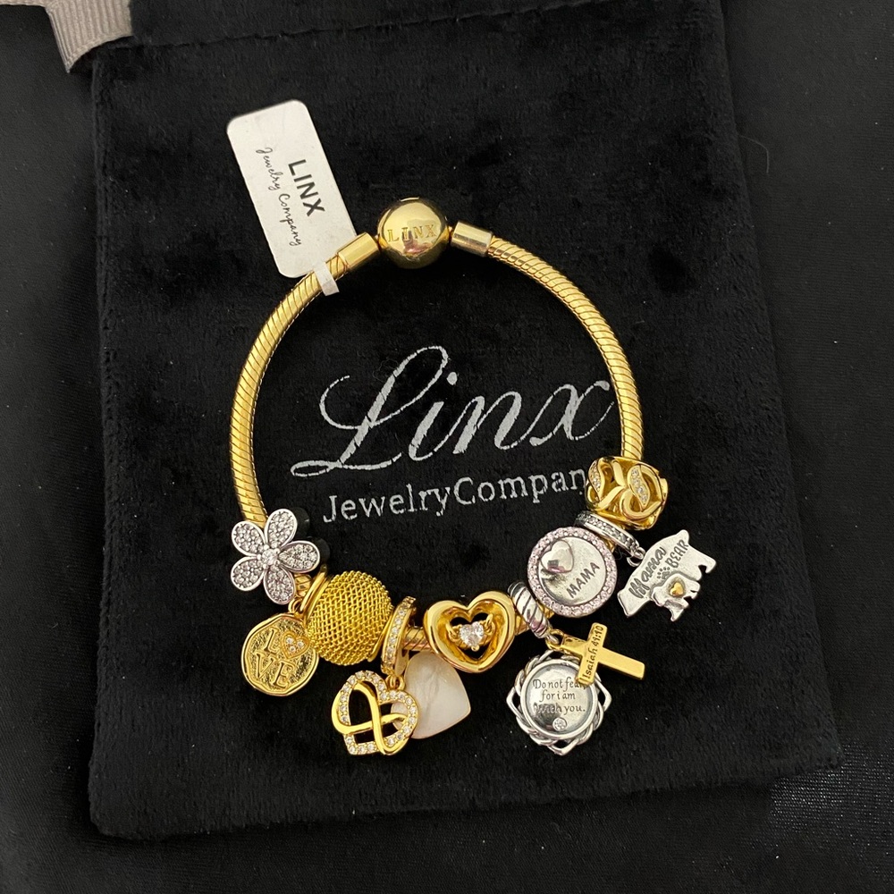 Linx Yellow Gold Bracelet with Religious Mom Themed Charms